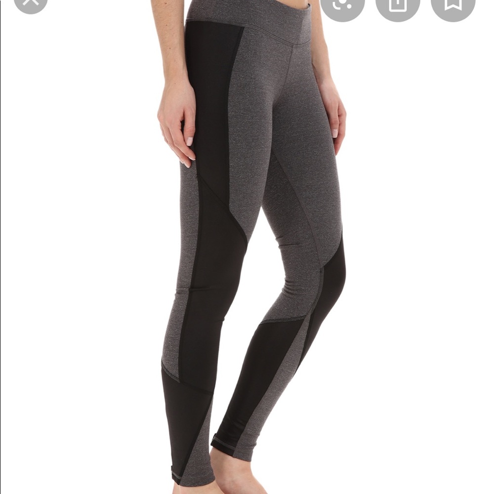 Alo Yoga Undertone Leggings